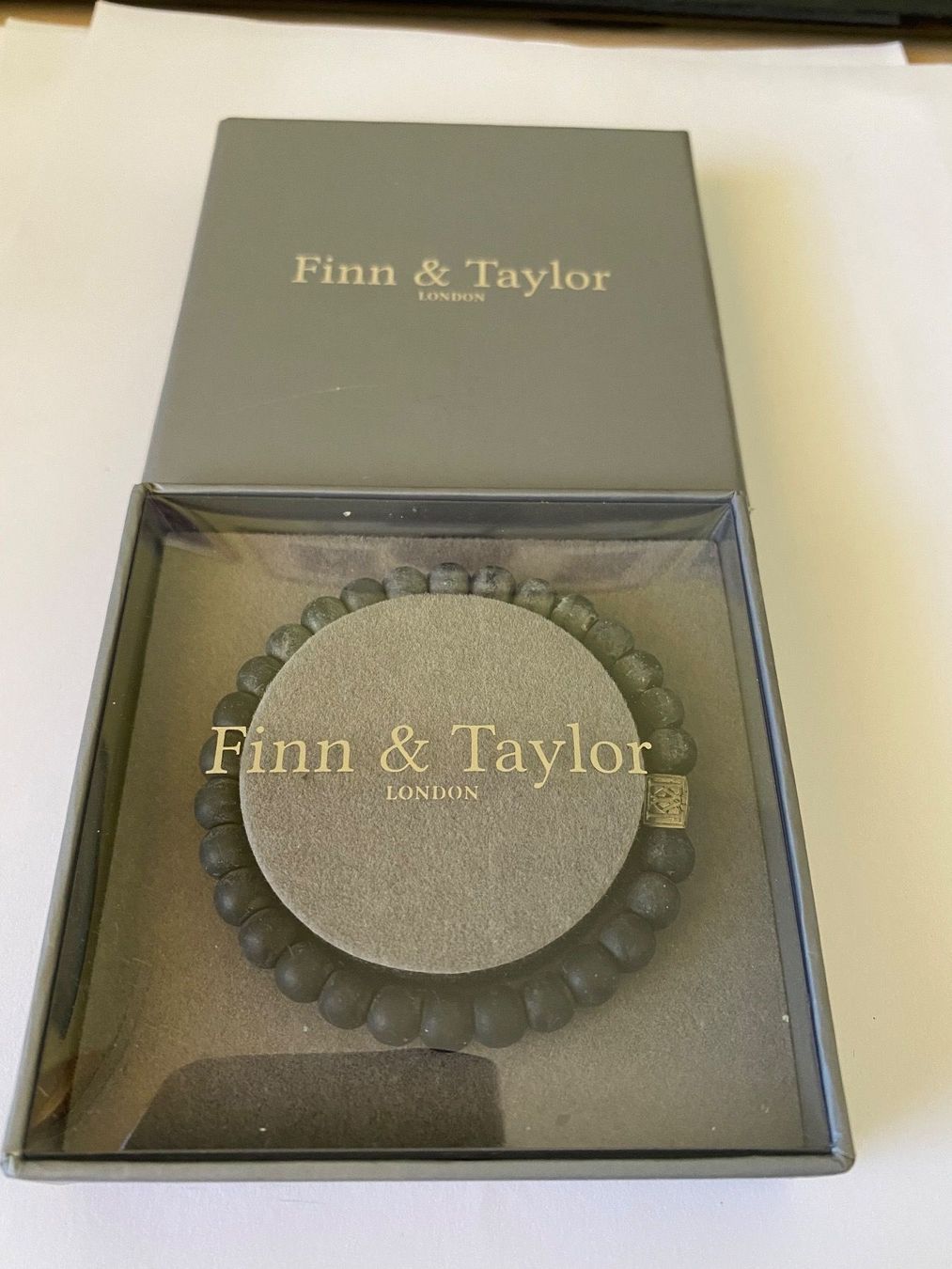 Armbänder & -reifen: Armband Finn&Taylor elastisch – Gebraucht aus Langnau am Albis von flusspflege