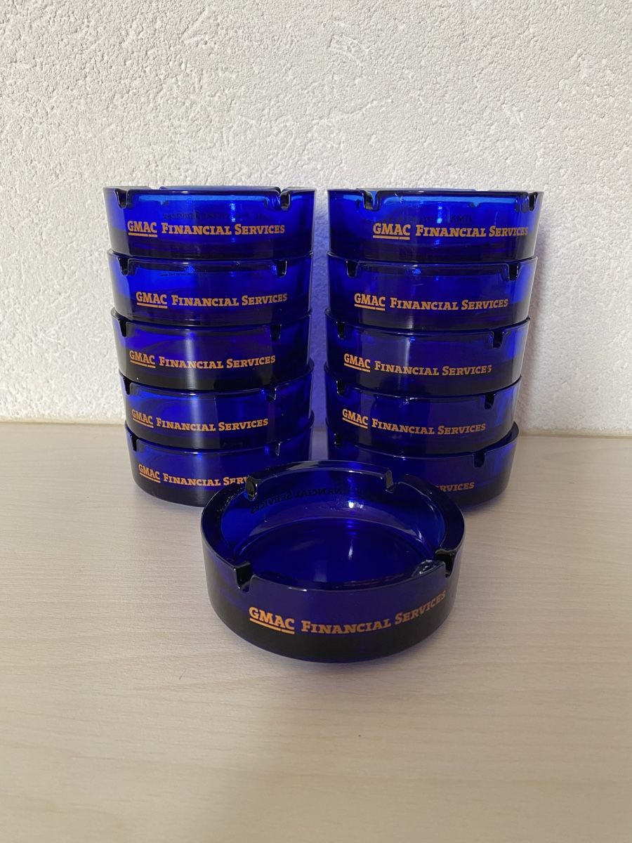 Portacenere: 11 blaue Aschenbecher GMAC – Usato da Hägglingen venduto da Karin0802