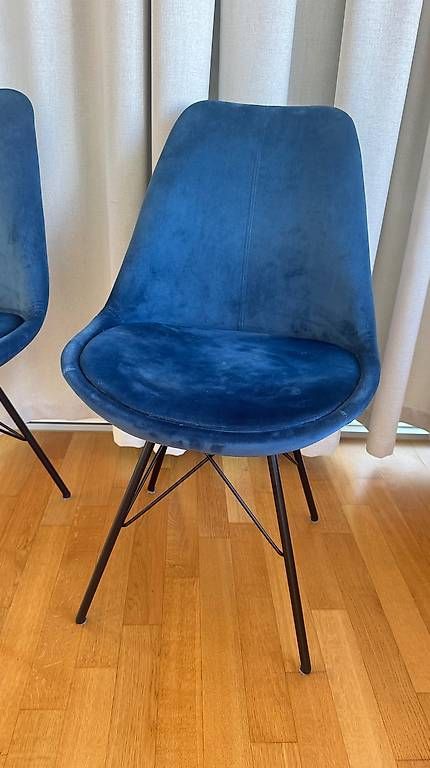 Stühle: 2 Samt-Esszimmerstühle in Dunkelblau – Gebraucht aus Luzern von mar_27gr 3