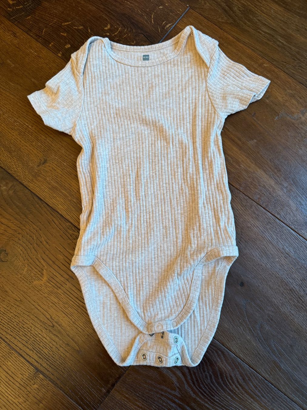 Biancheria intima: Hema Kurzarmbody Bambus Gr. 98/104 – Usato da Esslingen venduto da DrBootje