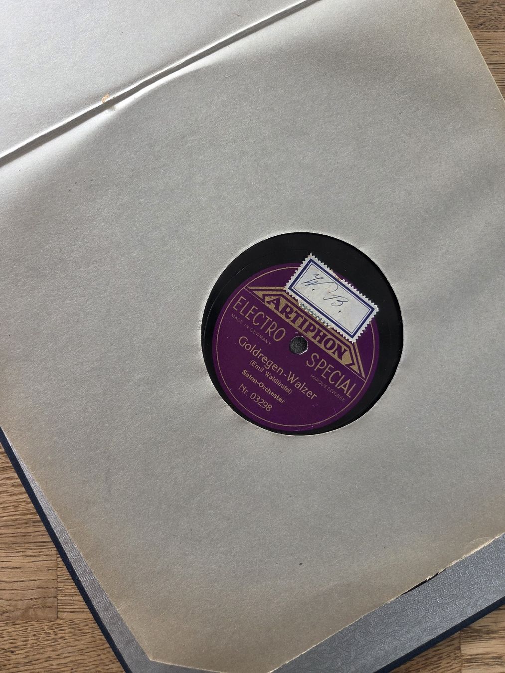 Tourne-disques: Koffer Grammophon  – D'occasion à Kräiligen par bero01 5