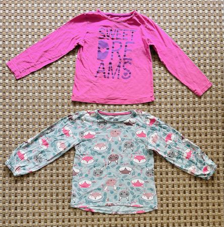 2 Pulls fille Taille 128