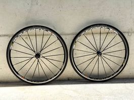MAVIC Ksyrium 28" Clincher Laufradsatz LRS / 2608