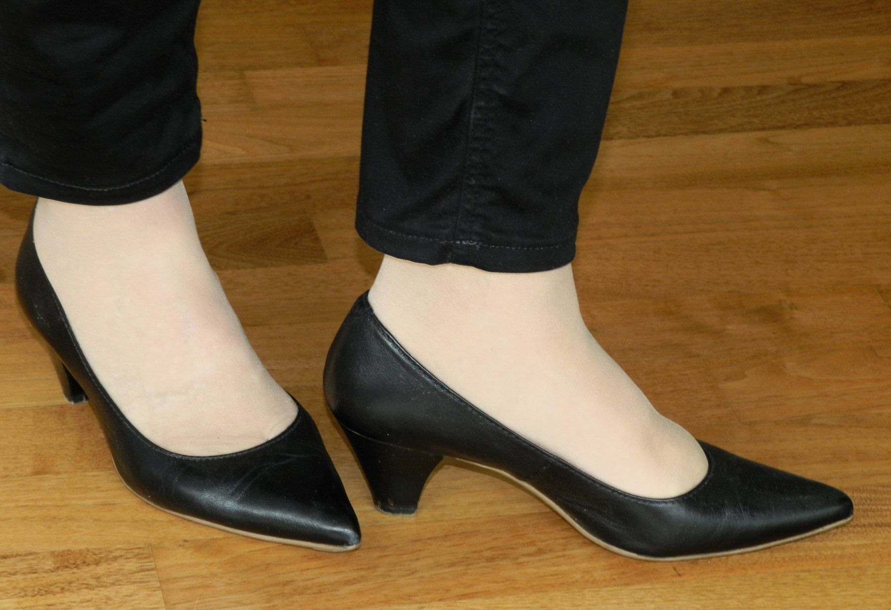Damenschuhe: Elegante Pasito Echtleder Pumps, Schwarz, Gr. 37 – Gebraucht aus Uerikon von Norma06