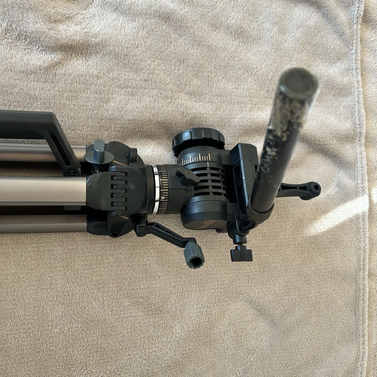 Vanguard Treppiedi & Teste: Trépied Vanguard – Usato da Renens VD venduto da Kro0601 9