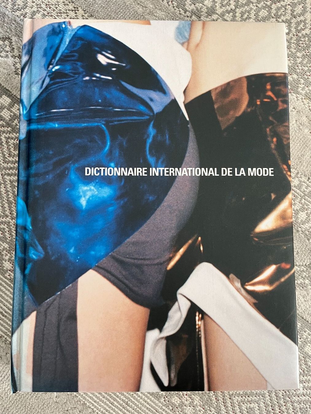 Libri: Dictionnaire international de la mode – Usato da Lausanne venduto da Kinga_Shopaholic