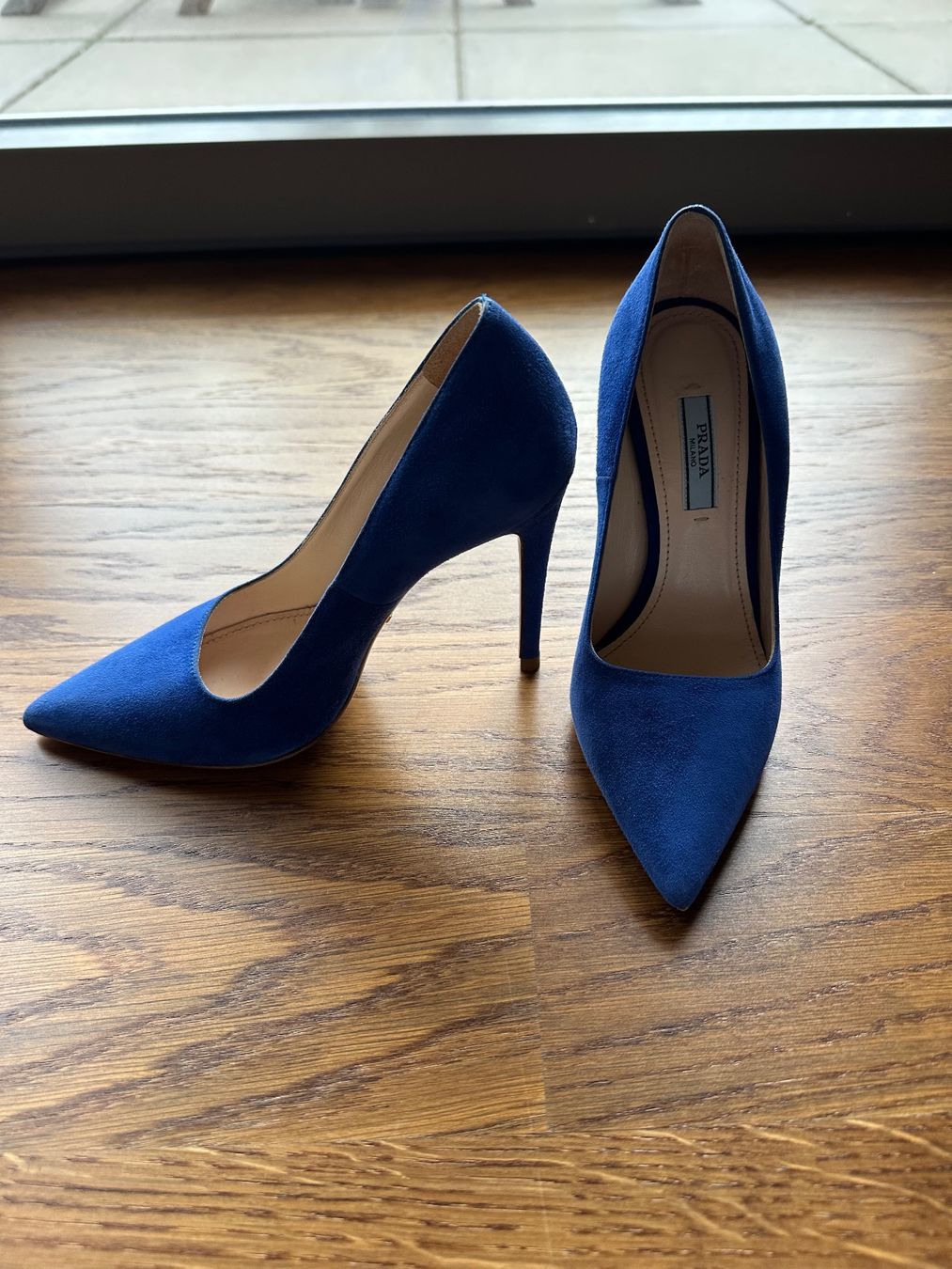 Prada Scarpe da donna: Prada Suede Pumps Gr.34.5-35 – Usato da Zürich venduto da anyka 1