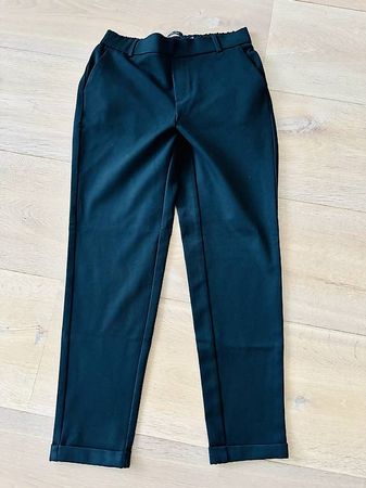 Stoffhose Vero Moda Gr. S/32 - schwarz