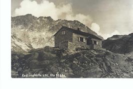 Cadlimohütte SAC Uto, schwarz-weiss, Foto Feuerstein