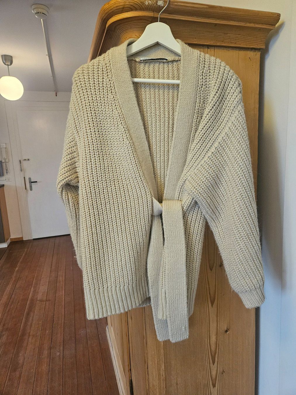 Zara Giacche: Strickjacke Cardigan Sandbeige S – Usato da Bern venduto da Alea6892