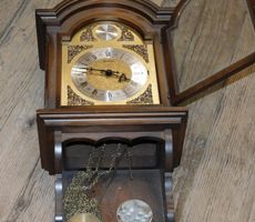 Wanduhr für Bastler zum Ausschlachten  od evt Ersatzteile