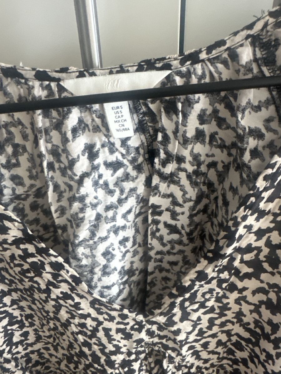 H&M Vestiti: H&M Kleid – Usato da Zürich venduto da sommer121 1
