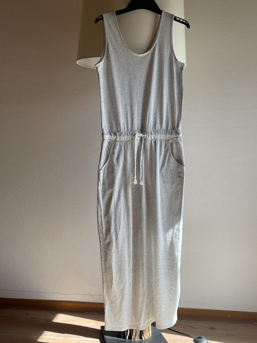 Vestiti: DIVERSE Baumwolle Kleid in hellgrau Gr.M – Usato da St. Moritz venduto da hdj_dd7v