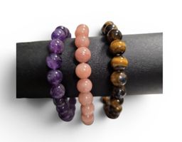 Bracelets en pierre naturel. 3 pieces