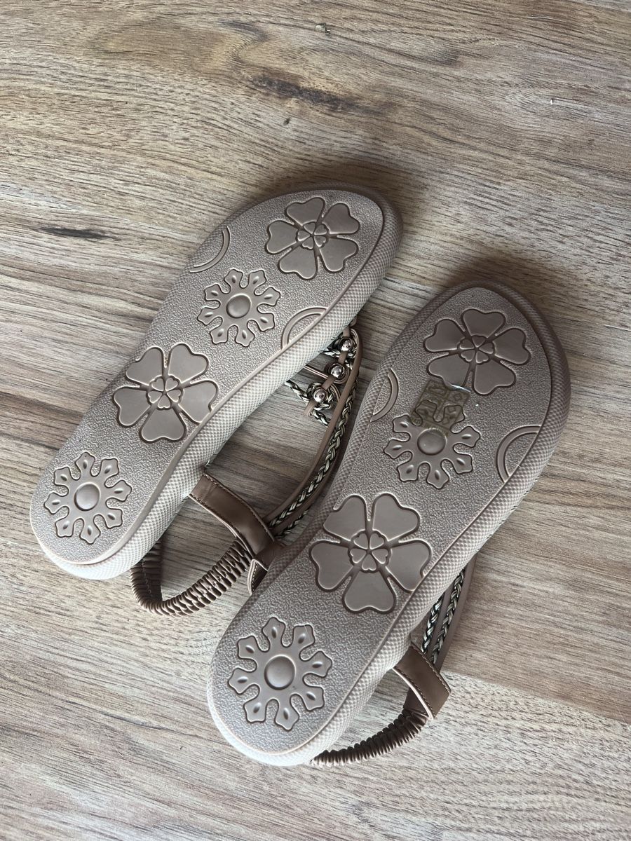Scarpe da donna: Neue Sandalen Gr. 41 – Nuovo (secondo la descrizione) da Rapperswil SG venduto da zani_st 1