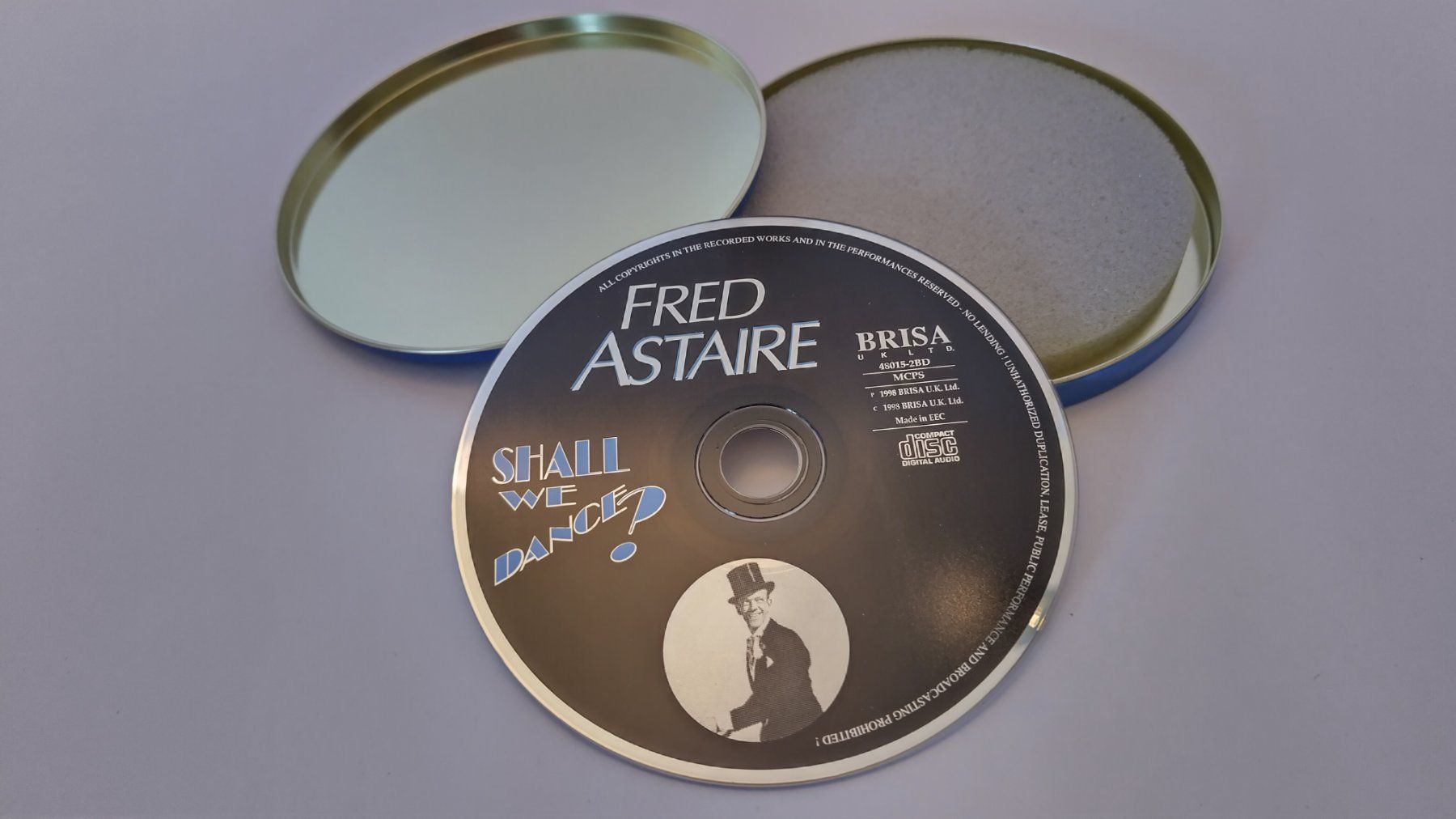 CD: Fred Astaire - Shall We Dance / CD in Blechdose – Usato da Bellach venduto da JingleJerry 2