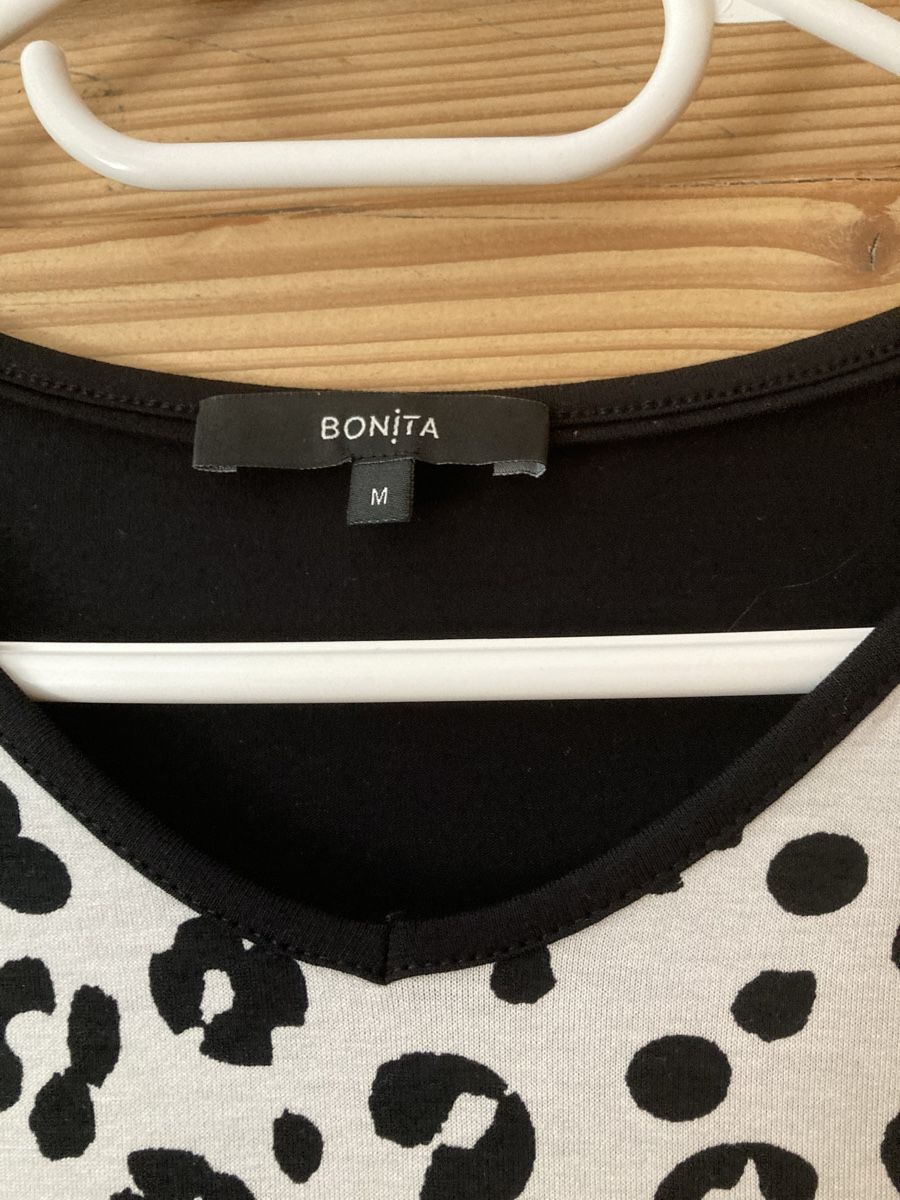 Bonita T-shirt: Shirt von Bonita M – Usato da Schaffhausen venduto da christamawe 2