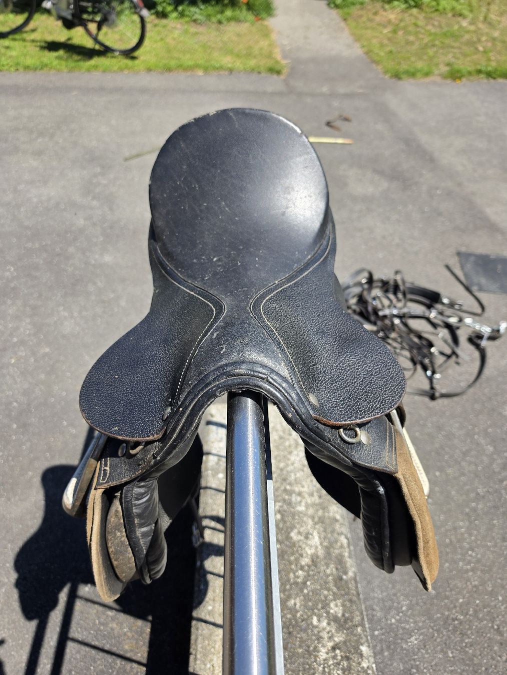 Selle & Accessori: Sattel für Kleinpferd – Usato da Forst b. Längenbühl venduto da ru02