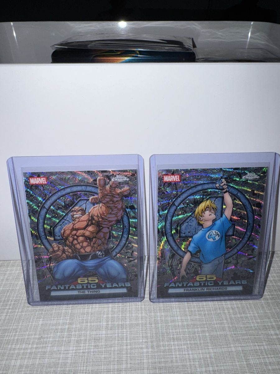 Marvel Carte collezionabili: Lot Topps chrome Marvel 2026 + insert /50 et autre – Nuovo (secondo la descrizione) da Vallamand venduto da Cardscollector 3