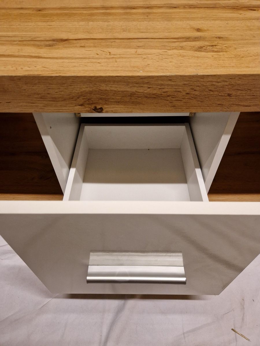 Schränke: Schrank – Gebraucht aus Bremgarten AG von fla_5gwm 1