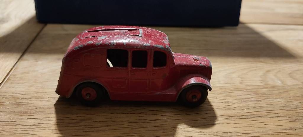 Voitures modèles: Dinky Toys  – D'occasion à Udligenswil par barmen 4