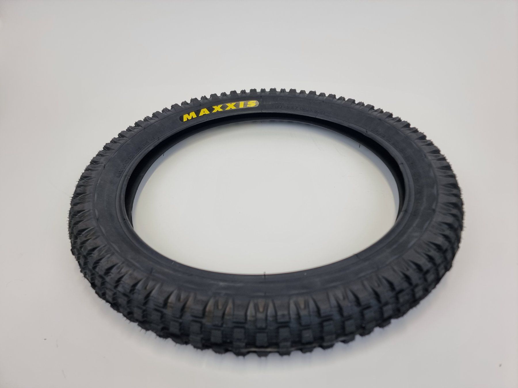 Maxxis Pezzi di ricambio: Maxxis MTB-Reifen 20x2.50 – Usato da Urtenen-Schönbühl venduto da Restwert_Schoenbuehl 2