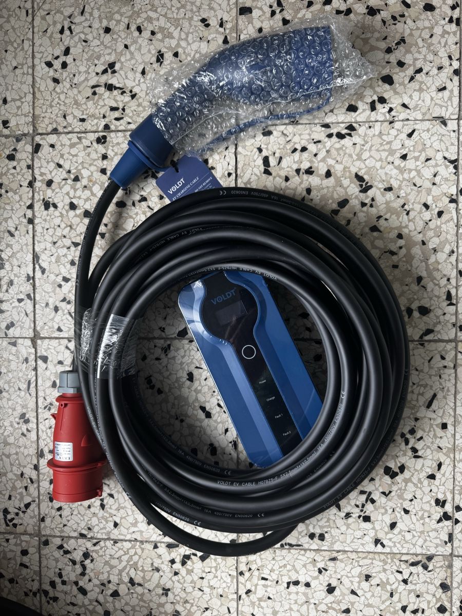 Caricabatterie: Voldt® CEE Ladegerät Typ 2 | 3 phasig | 8A - 16A | 11kW – Nuovo e nell'imballaggio originale da St. Gallen venduto da KlausP