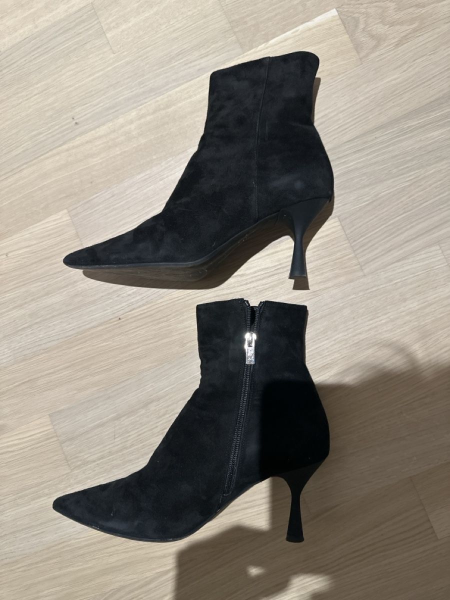 AGL Damenschuhe: AGL Stiefeletten schwarz Wildleder, NEU – Neu (gemäss Beschreibung) aus Dübendorf von Bella1177 3