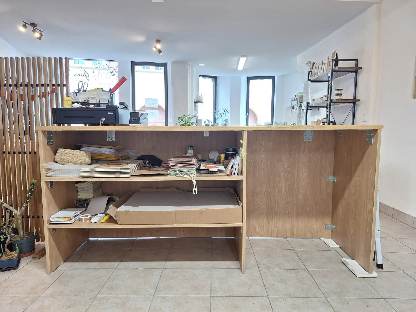 Allestimento di negozi e stand fieristici: Comptoir de magasin – Usato da Neuchâtel venduto da laureen-h 2
