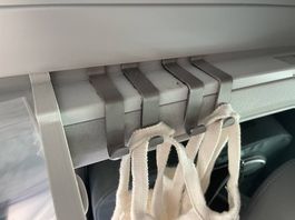Haken und Wäscheleine - California VW T6/6.1 Bulli Zubehör