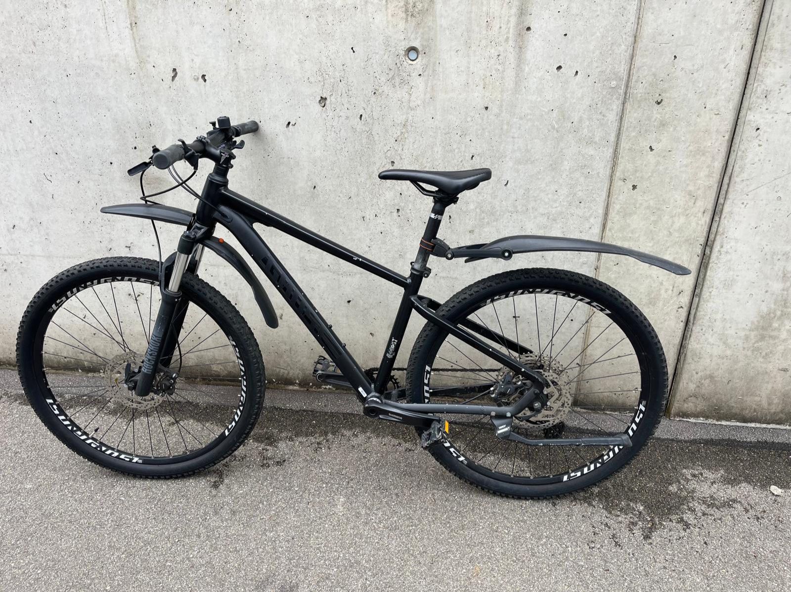 Vélos: Mountain Bike – D'occasion à Zürich par Tanjalinda11 1