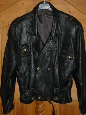 SCHÖNER-JACKE GR. S.BIS GR. M.  ECHT LEDER