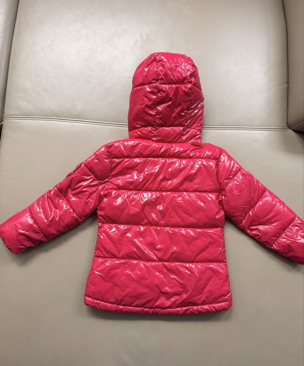 Jacken & Mäntel: Shiny Pink Puffer Jacket - Size 110-116 – Gebraucht aus Diessenhofen von mar_8cyl 2