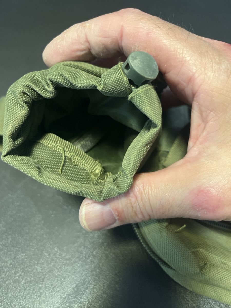 Sacs: Sac banane tactique vert, pochettes multiples, utilisé – D'occasion à Prangins par Rodard8 4