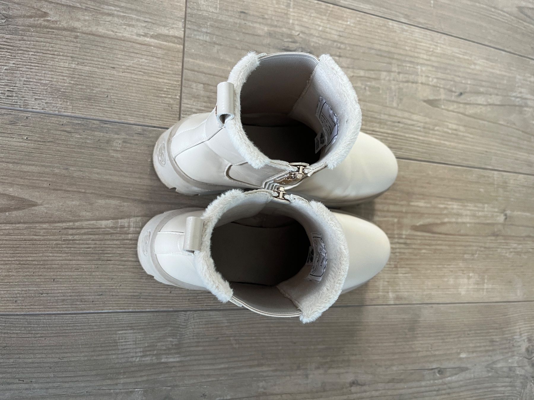 Esprit Damenschuhe: Esprit Stiefel / Schuhe Beige Gr.39 – Gebraucht aus Toffen von cli1978 2