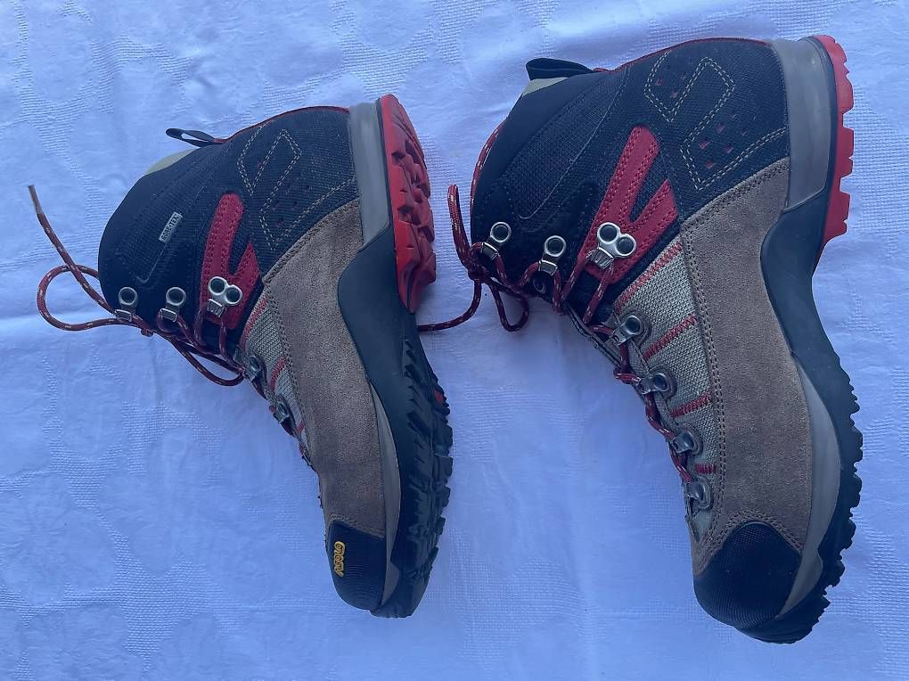 Scarpe da uomo: Scarpe da uomo per Trekking ASOLO mis.43 – Usato da Arzo venduto da ema_q6g9 3