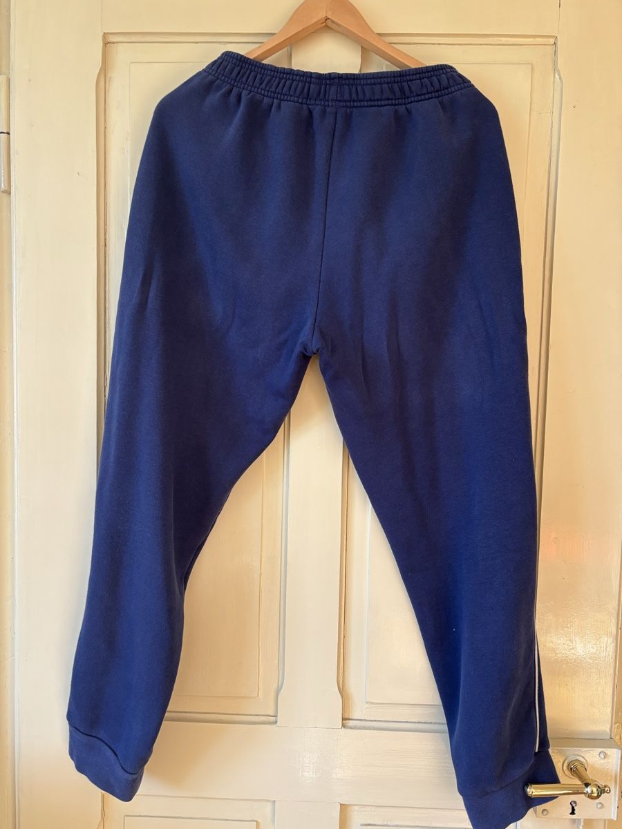 Adidas Pantaloni: Adidas Freizeithose Gr. M – Usato da Lyss venduto da PlaneSpotter 1