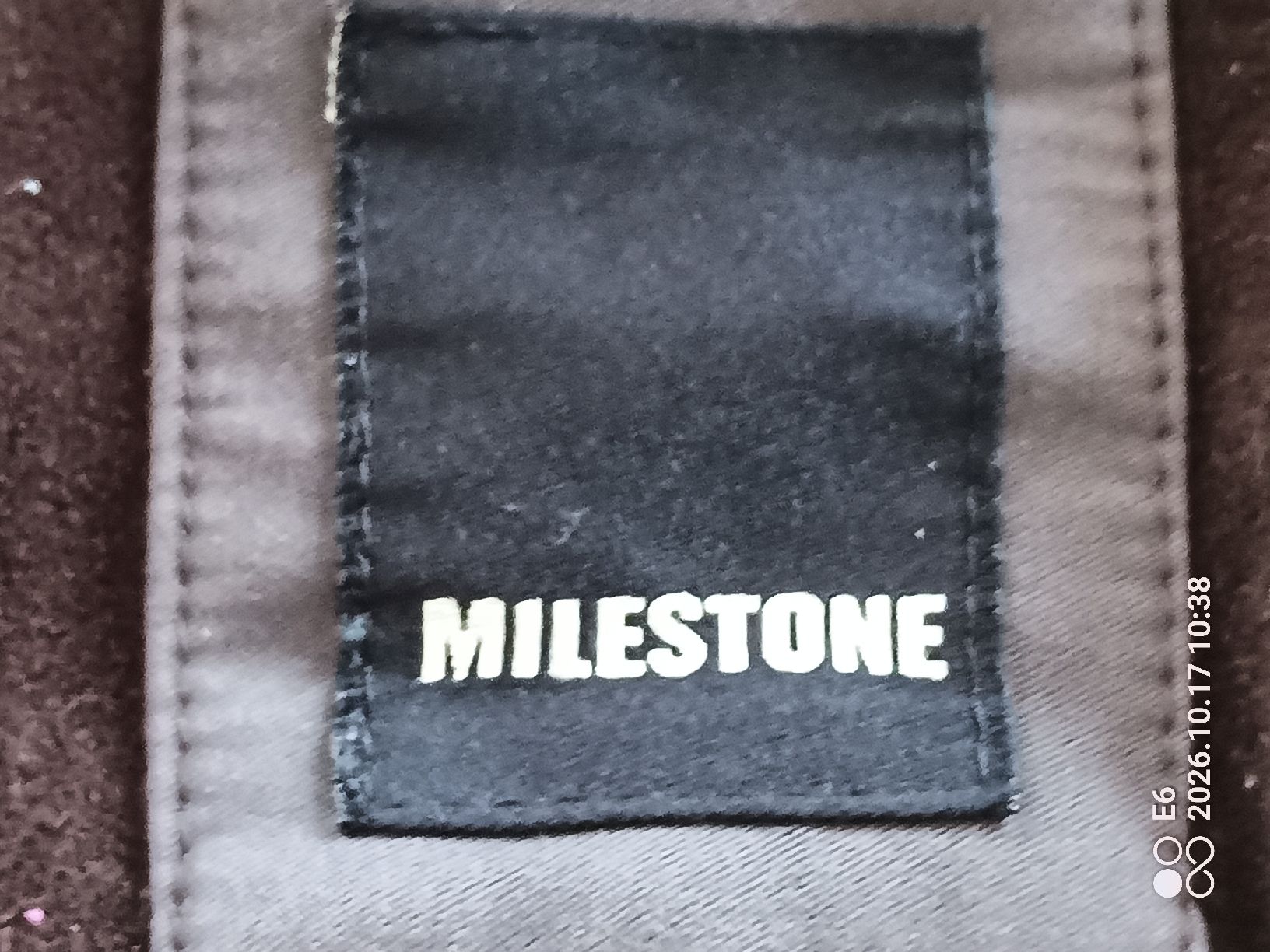 Giacche: Sportliche Jacke Marke: Milestone – Usato da Zürich venduto da Mitzi6 8