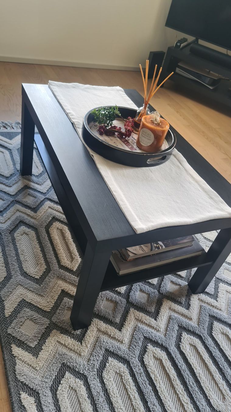 Ikea Tische: Small table - GRAtIS – Gebraucht aus Embrach von mba_ttk7