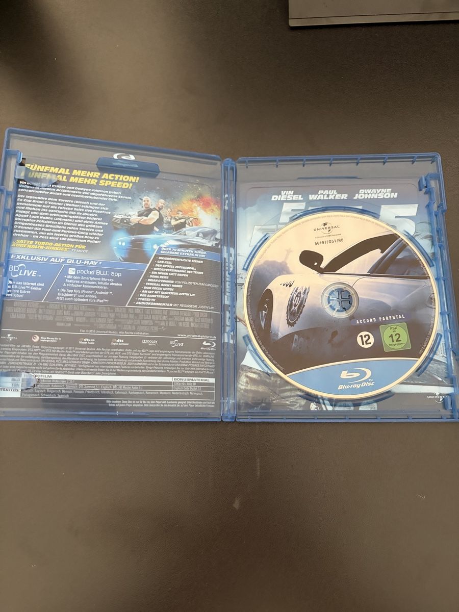 Tutti i DVDs: Fast & Furious 5 - Blu-ray – Nuovo (secondo la descrizione) da Dättlikon venduto da skabdan 2