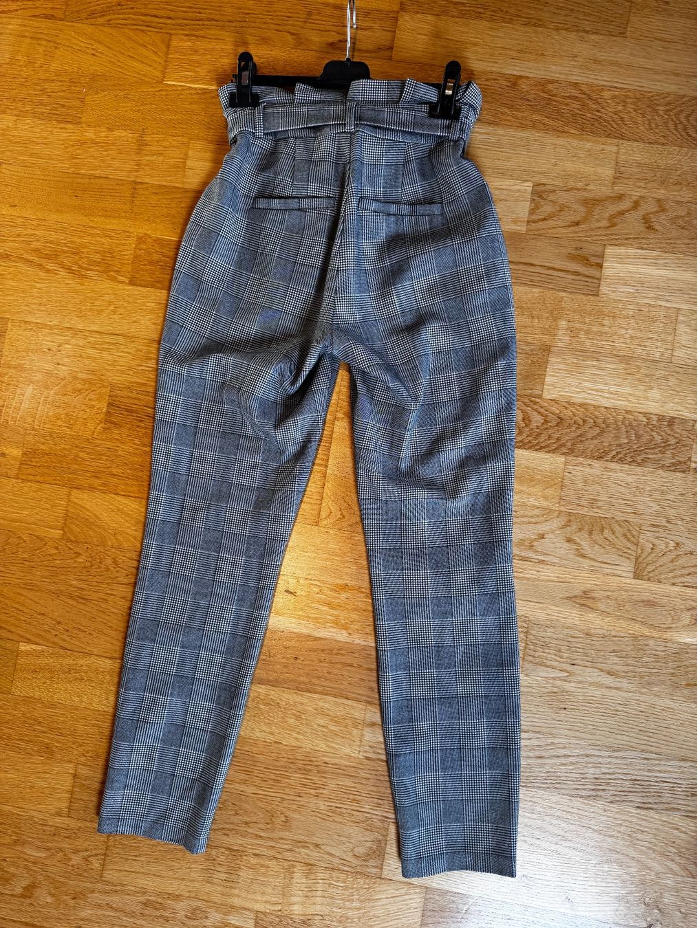 Vero Moda Pantaloni: Vero Moda / Karo Hose / Freizeithose / Gr XS/32 – Usato da Hünibach venduto da s.leptir 2