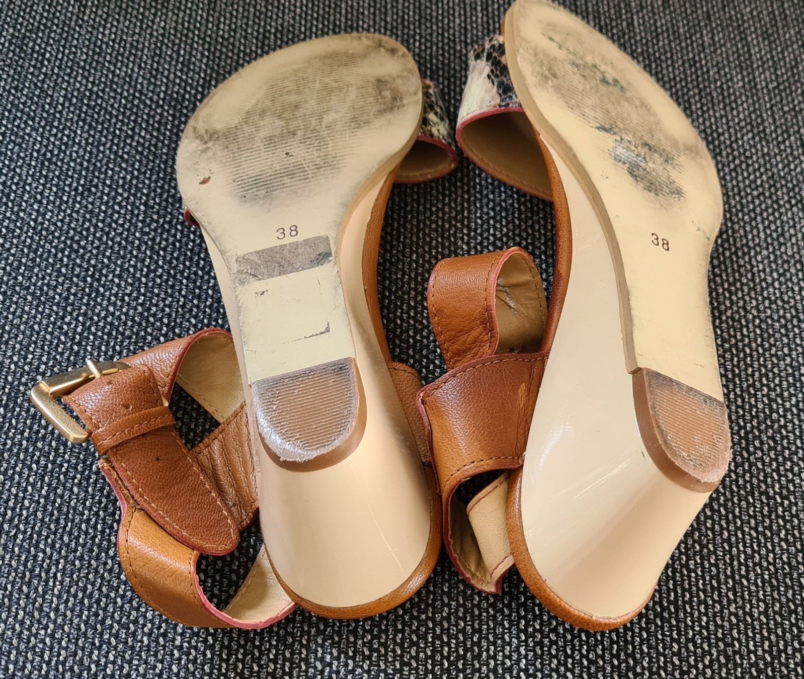 Chaussures femmes: Sandalen – D'occasion à Islikon par EFH651 3