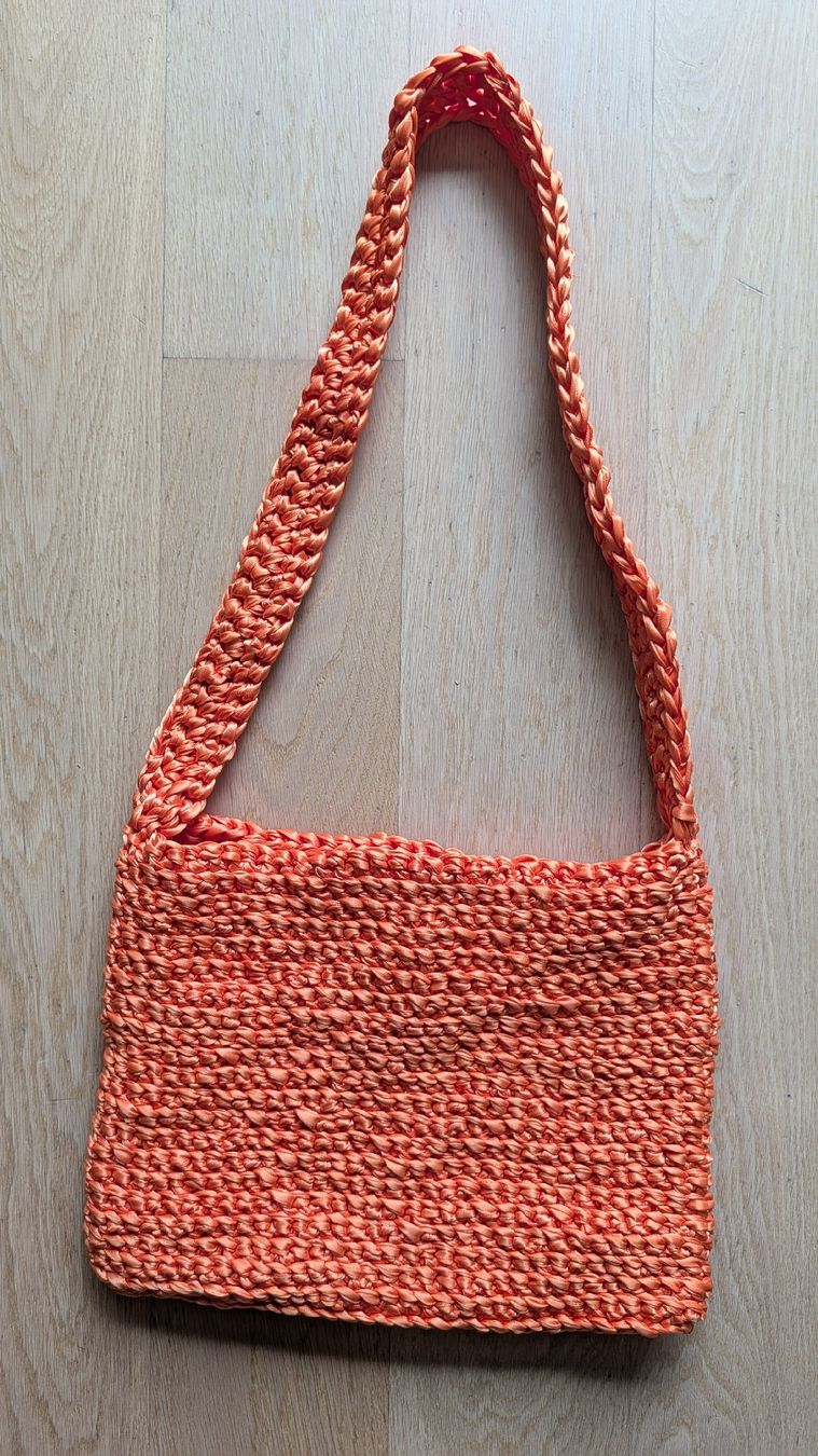 Sacs: Tasche – Neuf avec emballage d'origine à Zürich par nadiialivia
