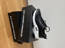 Under Armour Dynamic Select - Taille 44.5 - Neuves