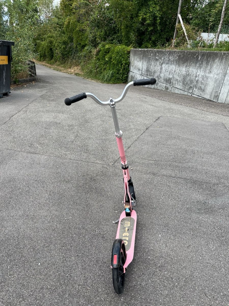 Micro Veicoli per bambini: Trottinett  – Usato da Büsserach venduto da Kruimel 2