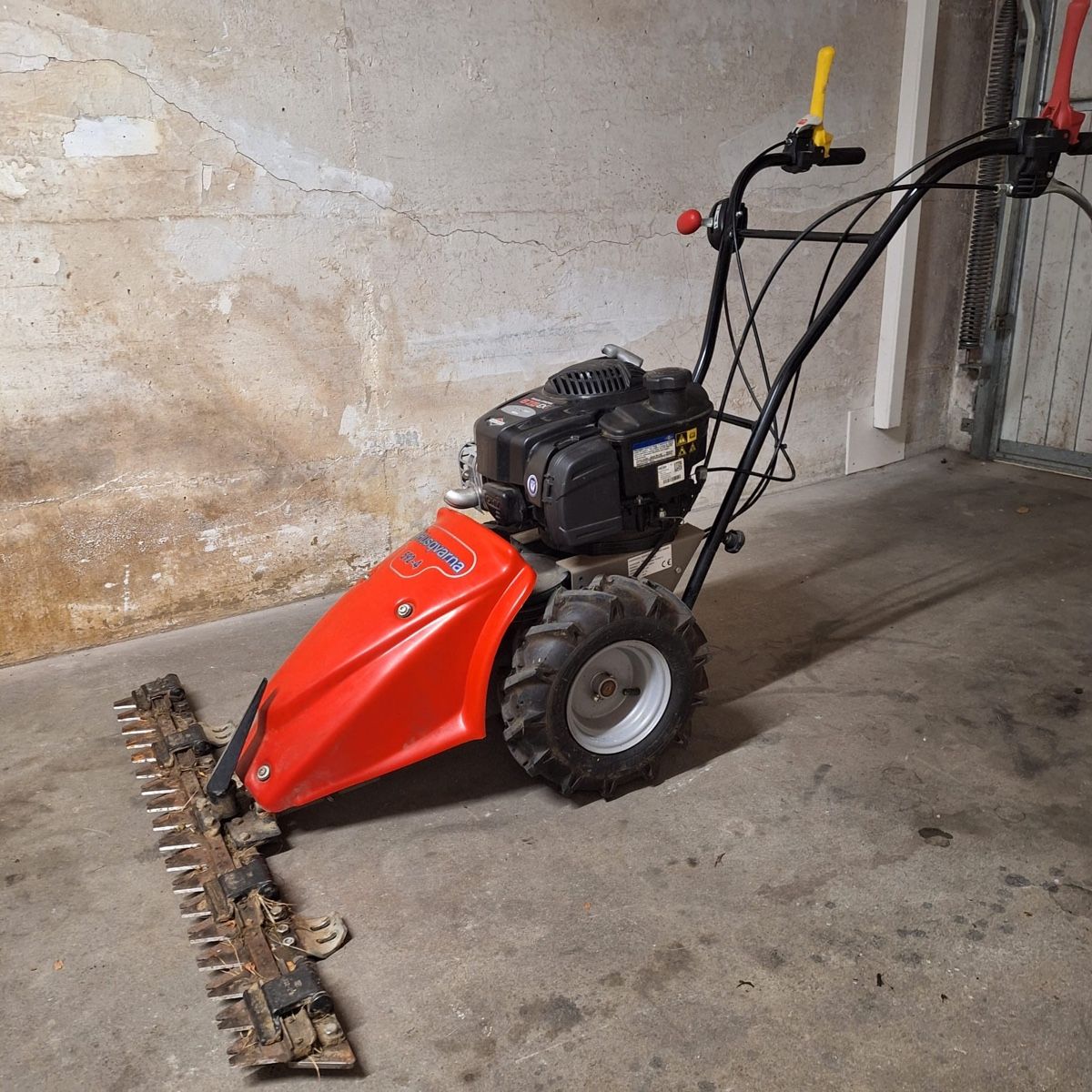 Husqvarna Tagliaerba: Balkenmäher Husqvarna  – Difettoso da Winterthur venduto da odo_t75f 2