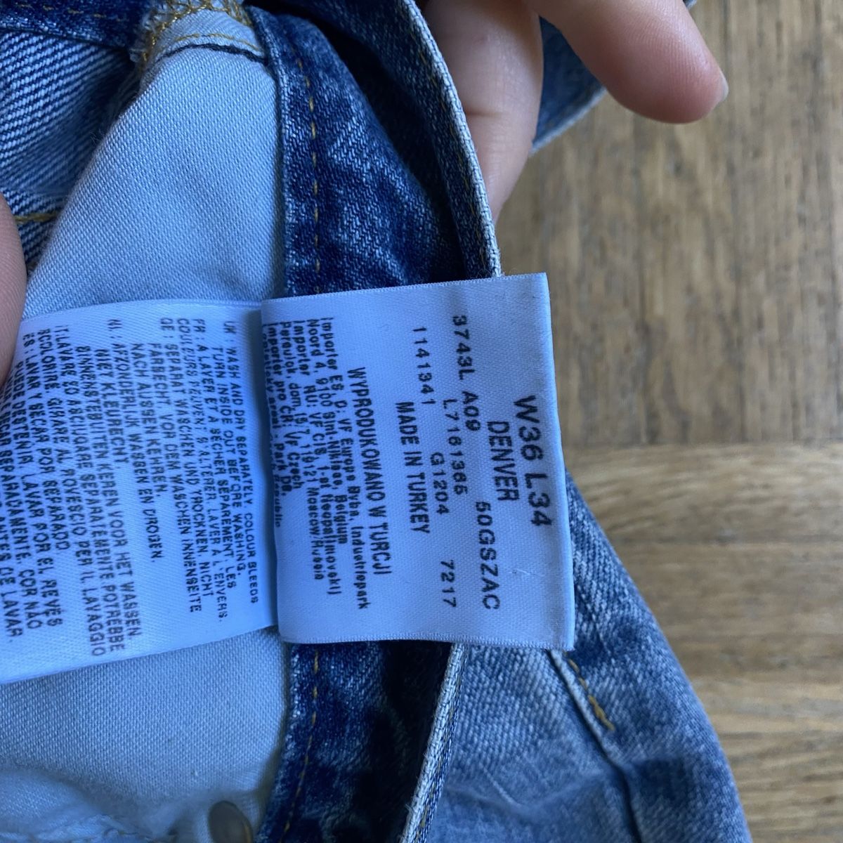 Lee Jeans: vintage lee jeans  – Usato da Bern venduto da den_9zpf 3
