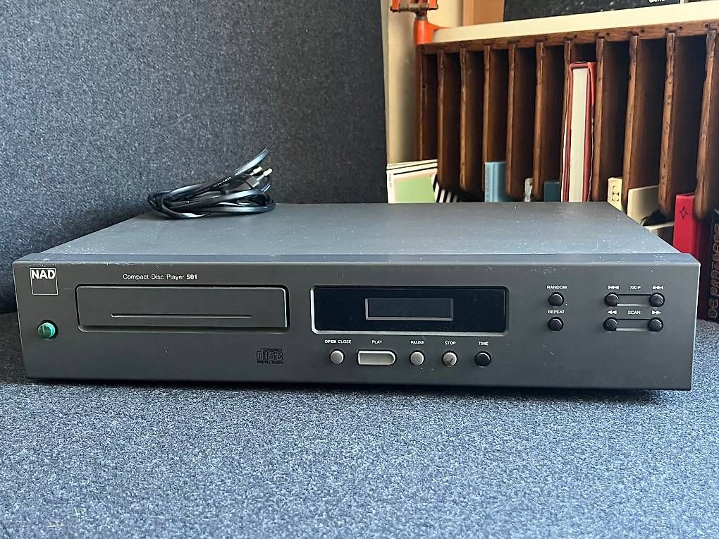 Nad Audio- & Mediensysteme: NAD 501 CD-PLAYER – Defekt aus Genève von n_is 3