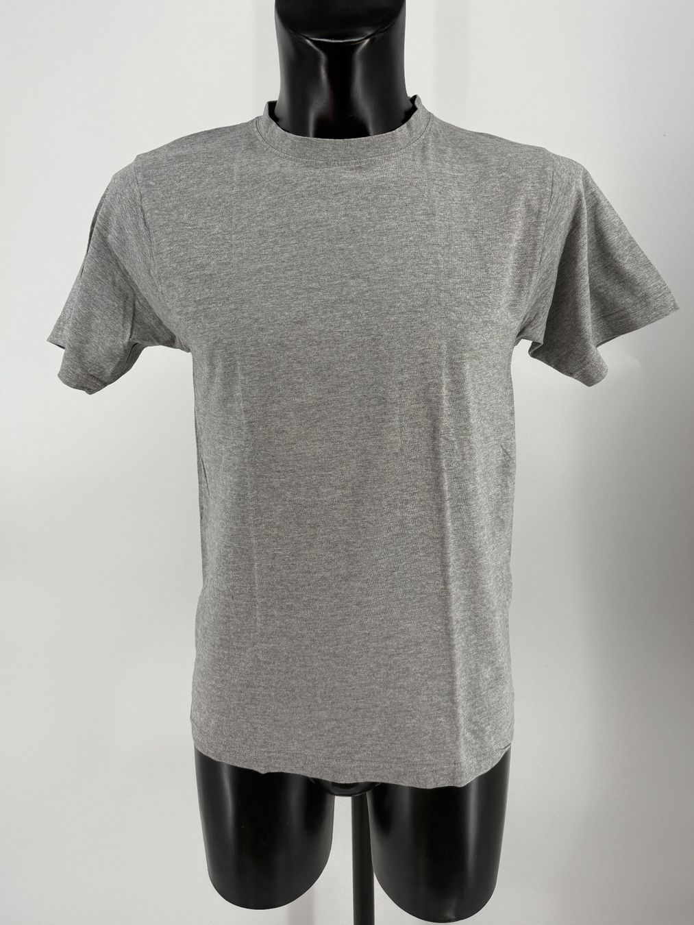 T-shirt: Basic Shirt Gr. M – Usato da Auenstein venduto da moin.