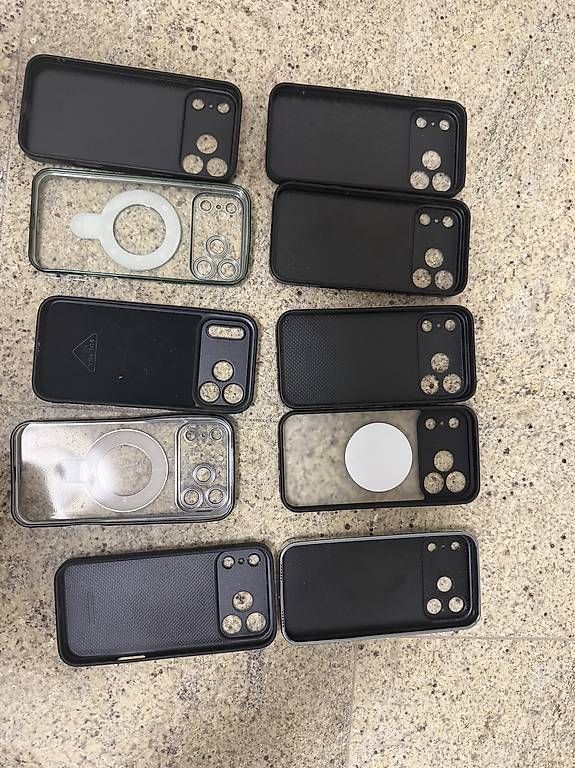 Covers & Schutzfolien: 10x iPhone 17 Pro Max Handyhüllen  Set – Gebraucht aus Zürich von meti1975 1